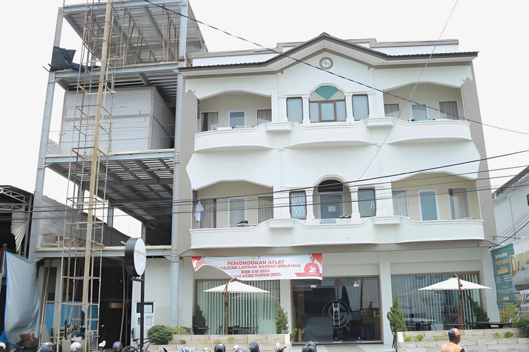 5, Garuda Hotel , Banda Aceh