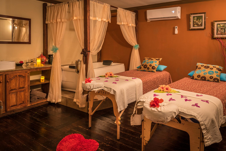 Bedroom 3, Bay Gardens Beach Resort & Spa