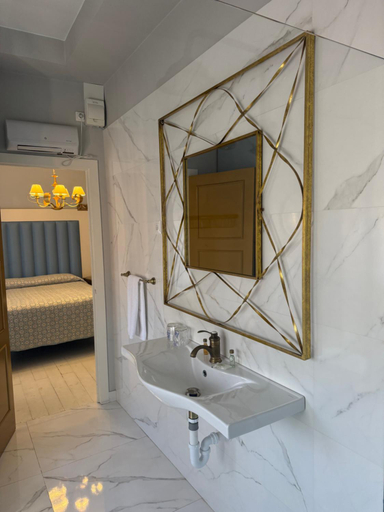 Others 2, Hostal Boutique Puerta del Sol, Cantabria