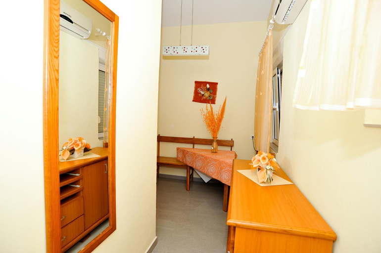 Others 4, Apartments Marina, Vir
