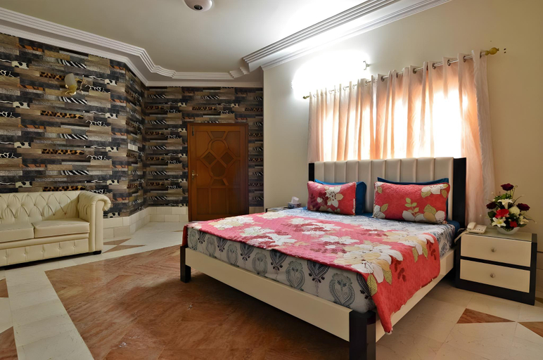 Bedroom, Hotel Blue Sky Karachi, Karachi