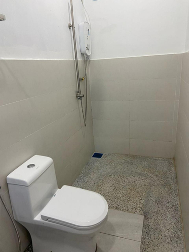 Bathroom 3, Sammy hoomesaty, Kinta
