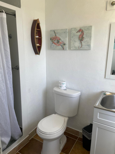 Bathroom, Newport Bay Motel, Lincoln
