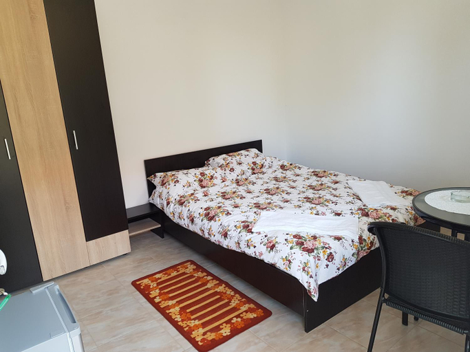 Others 3, Casa Constantin, Limanu