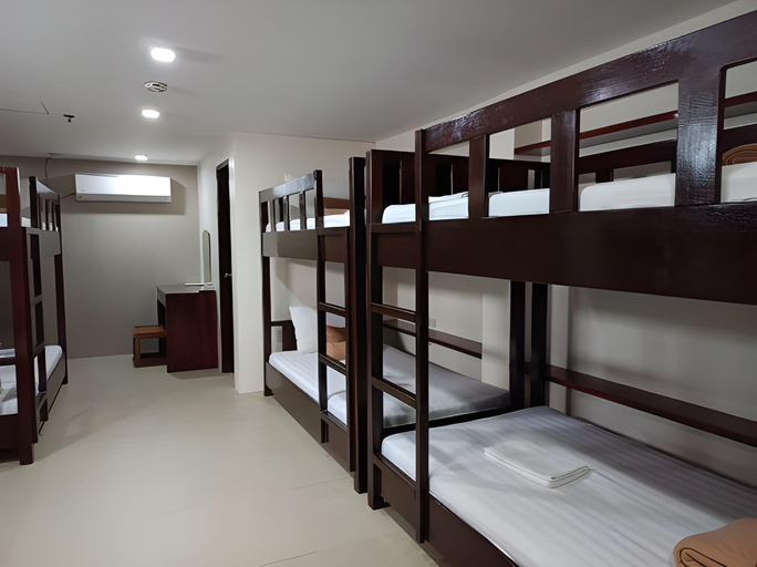 Bedroom 4, Hotel Juliana by RedDoorz, Tuguegarao City