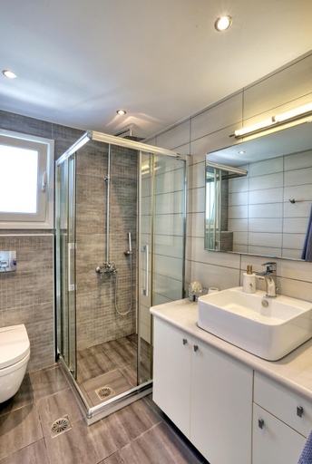 Bathroom 3, Helios Studios & Apartments, Crete
