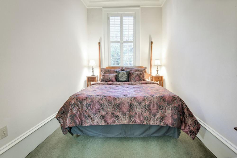 Bedroom 2, Chateau Orleans, Orleans