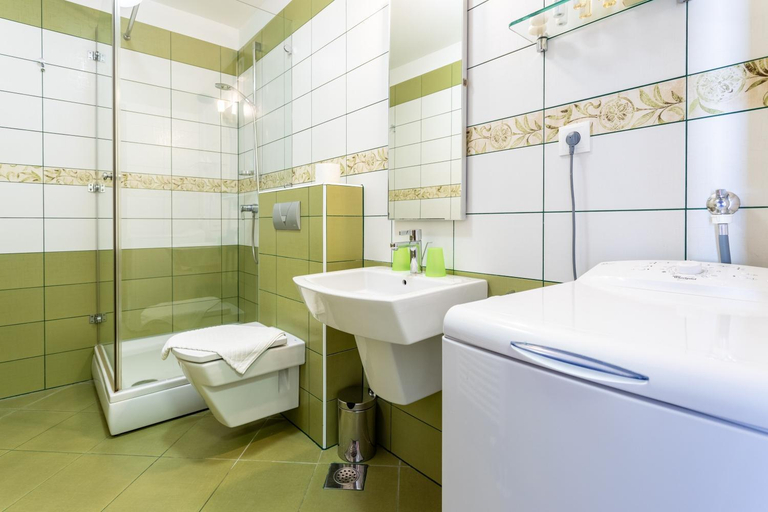 Bathroom 3, Apartments Brac, Supetar