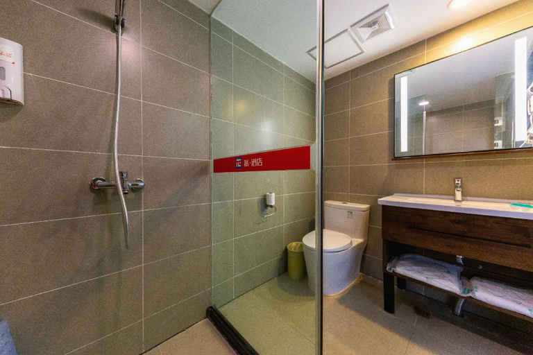 Bathroom 4, Pai Hotel Xining Railway Station, Xining