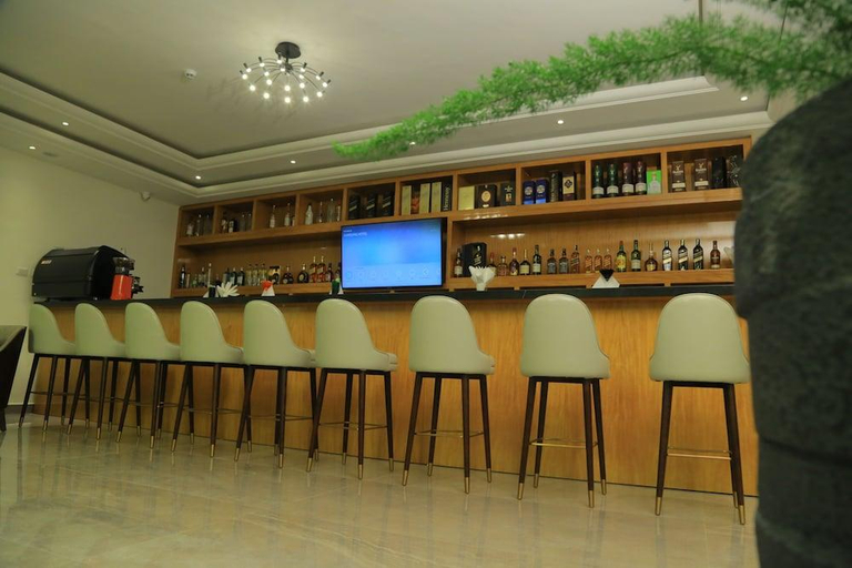 Food & Drinks 5, Checkinn Hotel, Addis Abeba