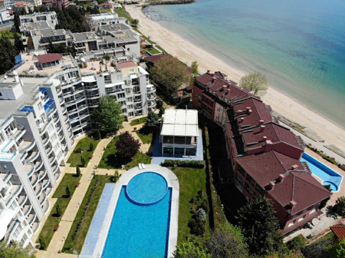 Others 3, Complex Oazis, Nesebar