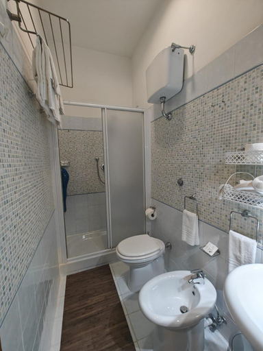 Bathroom 3, Domus Roxy, Rome