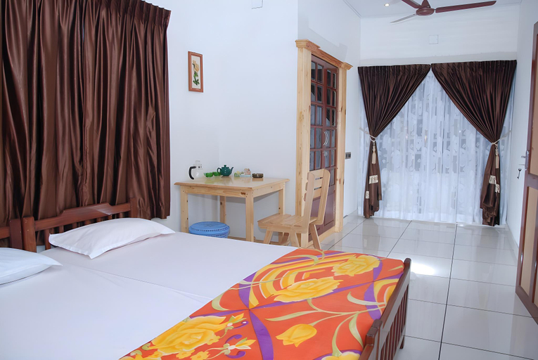 Bed, Jojies Homestay, Ernakulam