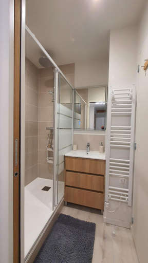 Bathroom 3, Au fil de l'eau, Sarthe