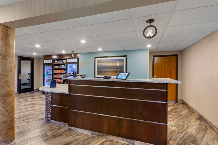 Public Area 2, Best Western Plus Landmark Inn, Summit