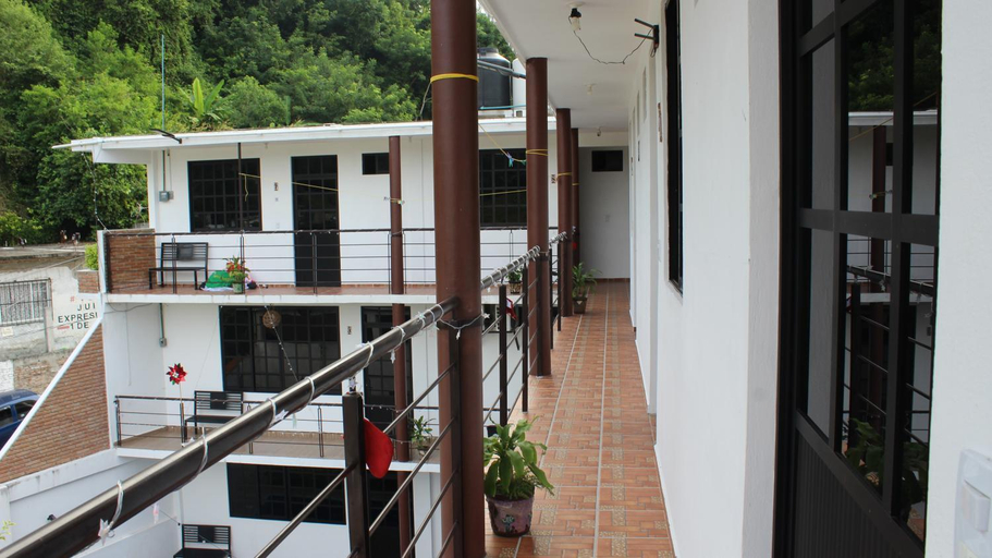 Others 5, El Rincon Preferido, Papantla