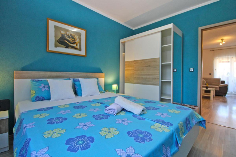 Bedroom 4, Spacious apartment with terrace and BBQ, Fažana