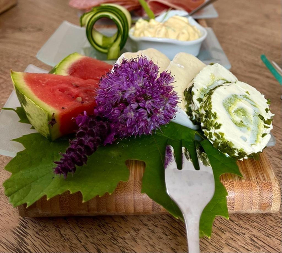 Food & Drinks 2, Gutshaus Krimvitz Kleines Doppelzimmer inkl Fruhstuck, Vorpommern-Rügen