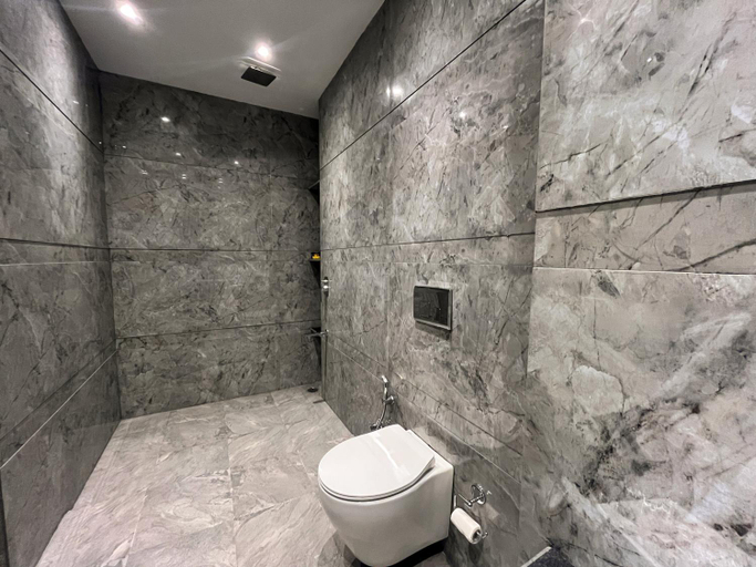 Bathroom 5, Silver Sand Sea Princess Beach Resort, South Andaman