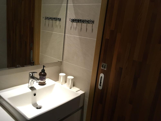 Bathroom 4, Country Road Bed and Breakfast, Yilan