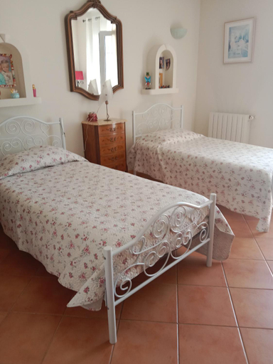 Bedroom 5, Maison des pruniers, Haute-Corse