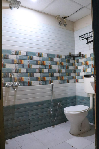 Bathroom 4, THE BLUE DOOR, Bundi