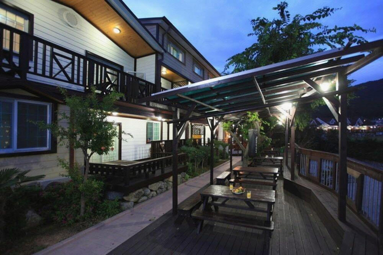 Exterior & Views 2, Golden wave pension, Geoje