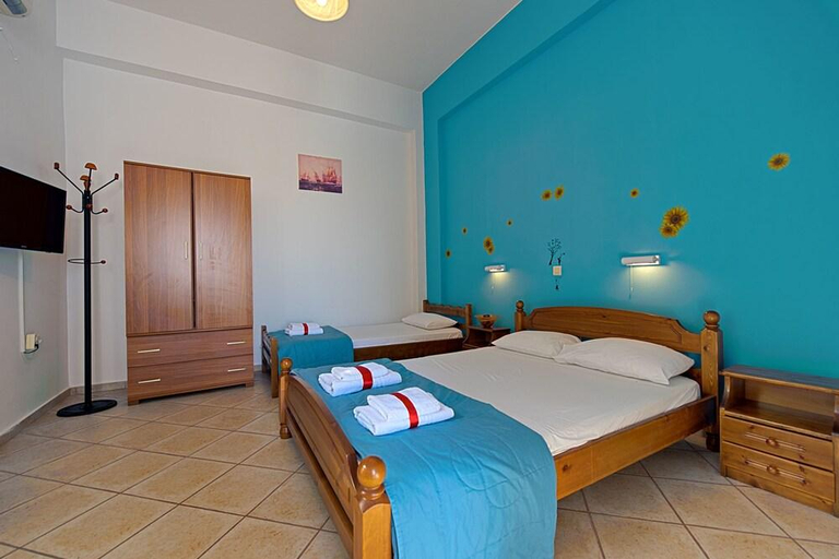Bedroom 3, Mikro Nisi Studios & Apartments, Ionian Islands
