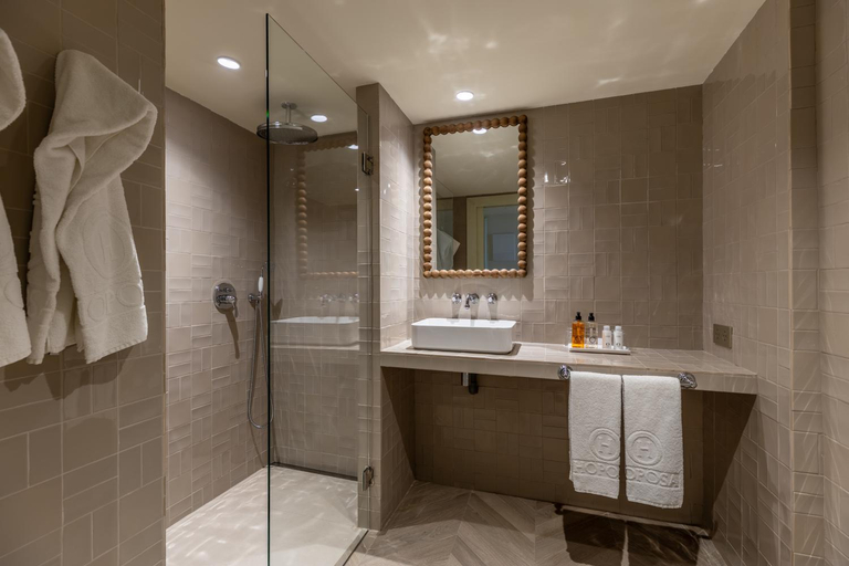Bathroom 4, Hoposa Apartments Pollensamar, Baleares