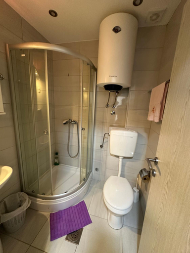 Bathroom 2, Apartments Riviera Budva