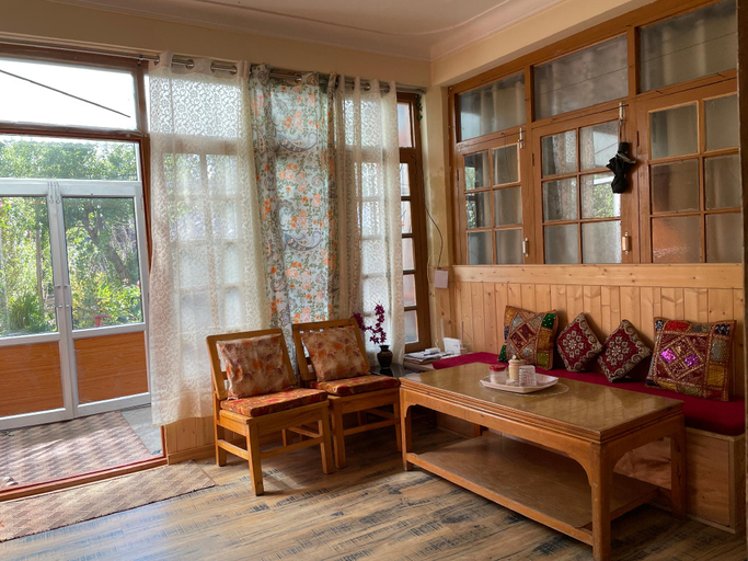 Public Area 2, Julay Guest House, Leh