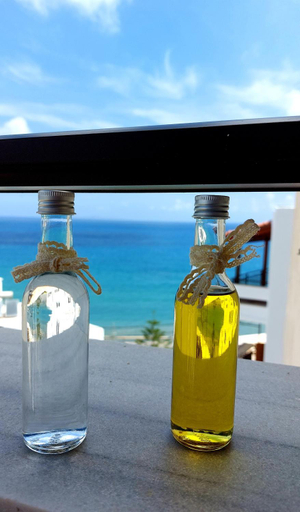 Food & Drinks, Bay View Apartments, Crete