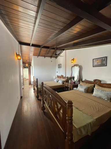 Others 5, Dutch Wall Fort, Galle Four Gravets