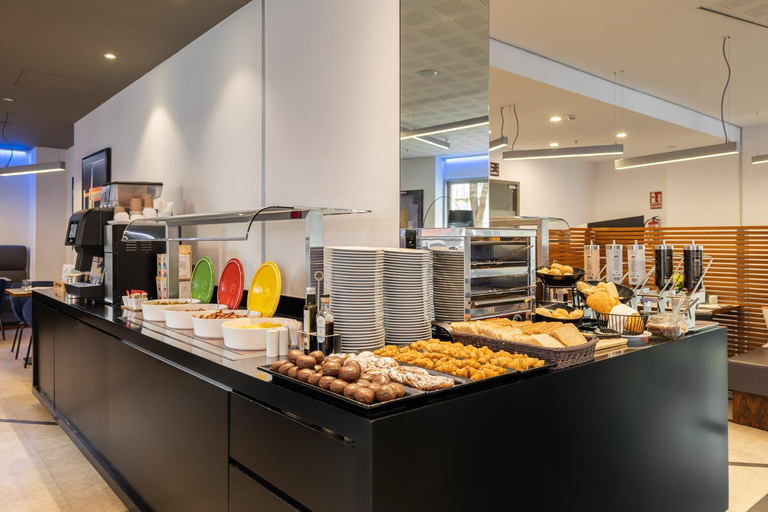 Food & Drinks 5, Naitly Barcelona Poblenou, Barcelona