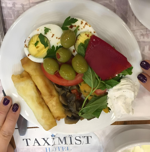 Food & Drinks 5, Taximist Hotel., Beyoğlu