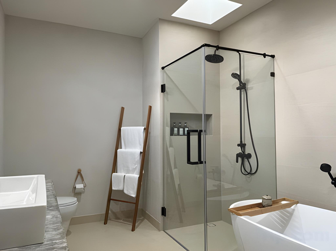 Bathroom 3, The Episode Boutique Hotel, Phunphin