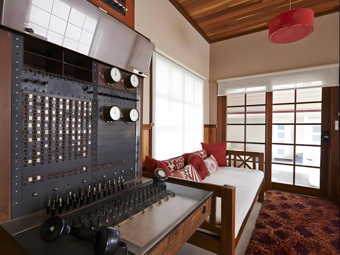 Others 3, Cable Station Accommodation, Circular Head