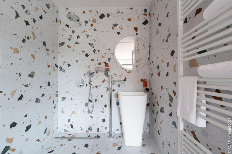 Bathroom 2, Sous la Houlette, 3 Suites, Pool and Sauna on demand, Brabant Wallon