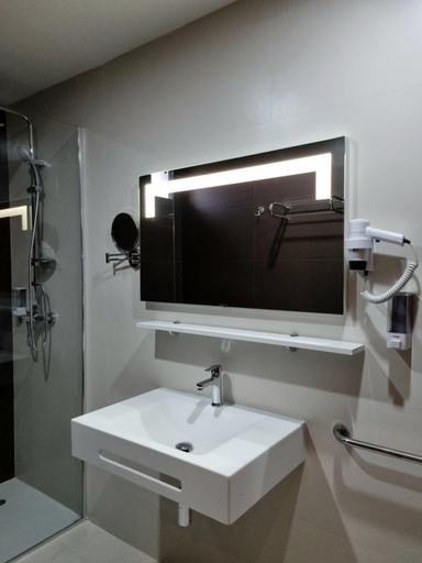 Bathroom 5, Hôtel EL AZIZ INN, Cheraga