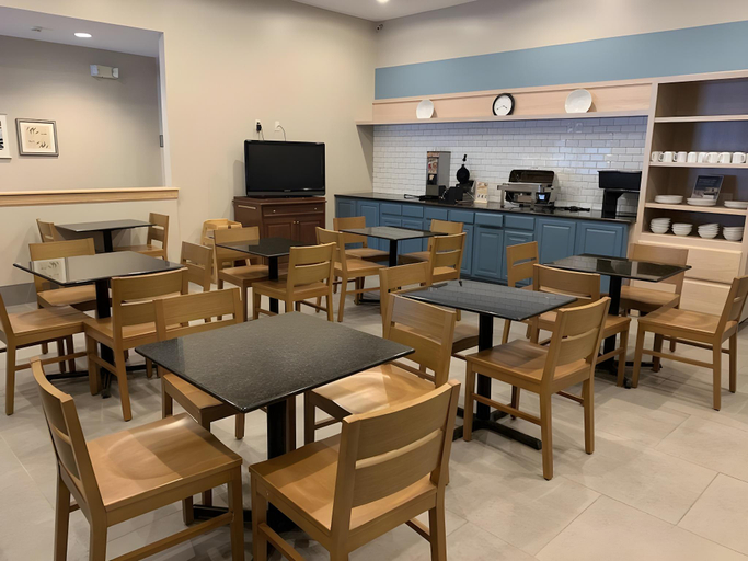 Food & Drinks 4, Country Inn & Suites by Radisson, Kalamazoo, MI, Kalamazoo