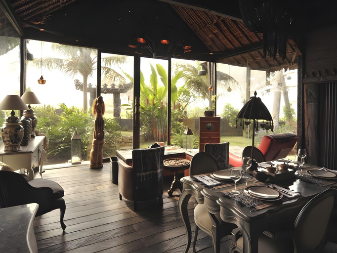 Public Area 4, Absolute Beachfront Romantic Villa Laut, Tabanan