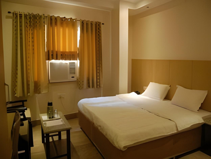 Bedroom, Hotel Malik Residency, Kanpur Nagar