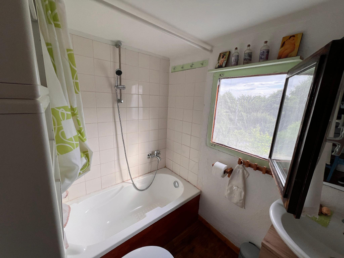 Bathroom 3, Casa Camino, Torino