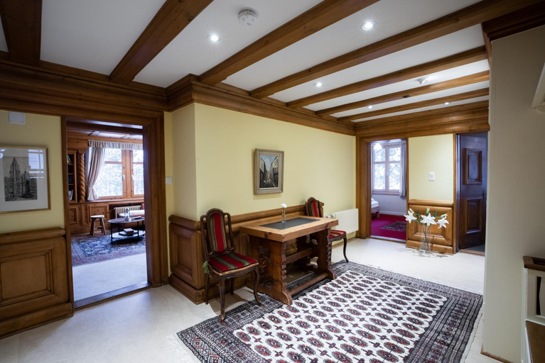 Facilities, Chalet Surselva, Plessur