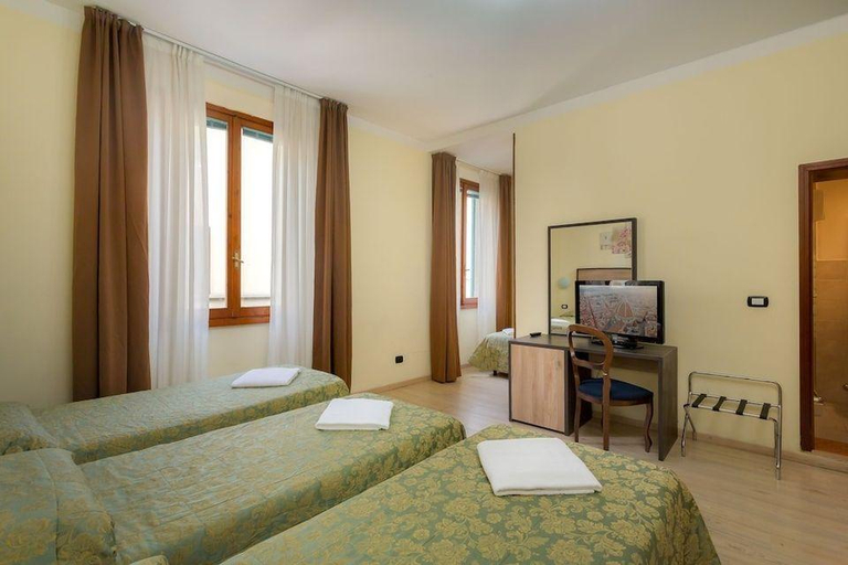 Bedroom 3, Hotel Basilea, Florence