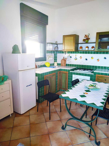 Kitchen 3, Case Tre Palme San Lorenzo, Syracuse