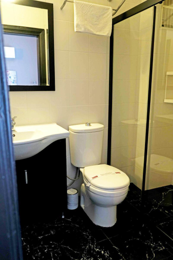 Bathroom 5, Yasemin Hotel, Fethiye
