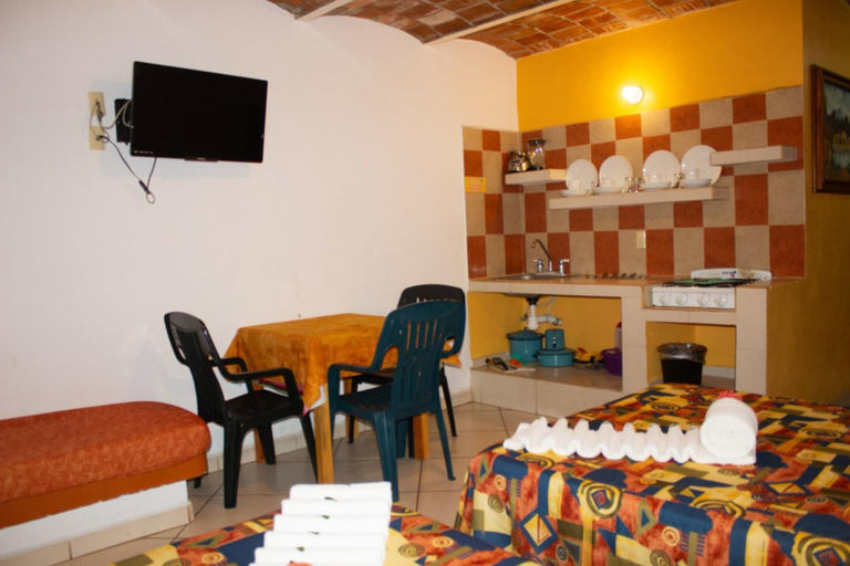 Others 3, Bungalows Omar Deluxe, Compostela