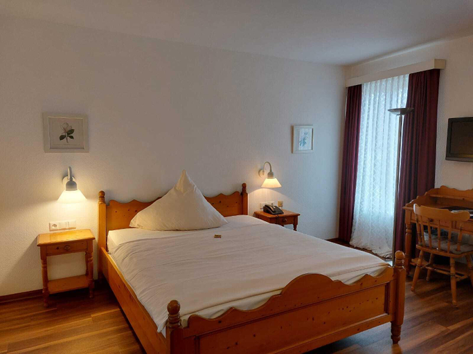 Bedroom 2, Hotel Goldener Stern, Saarpfalz-Kreis