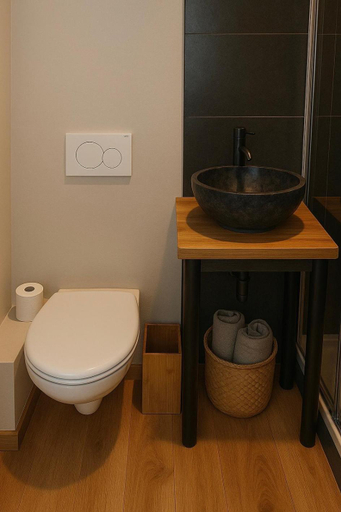 Bathroom 3, La Demeure Marcquoise, Nord